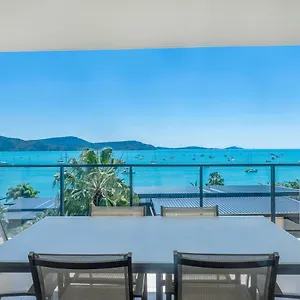 Apartment Executive On Whisper Bay - Cannonvale