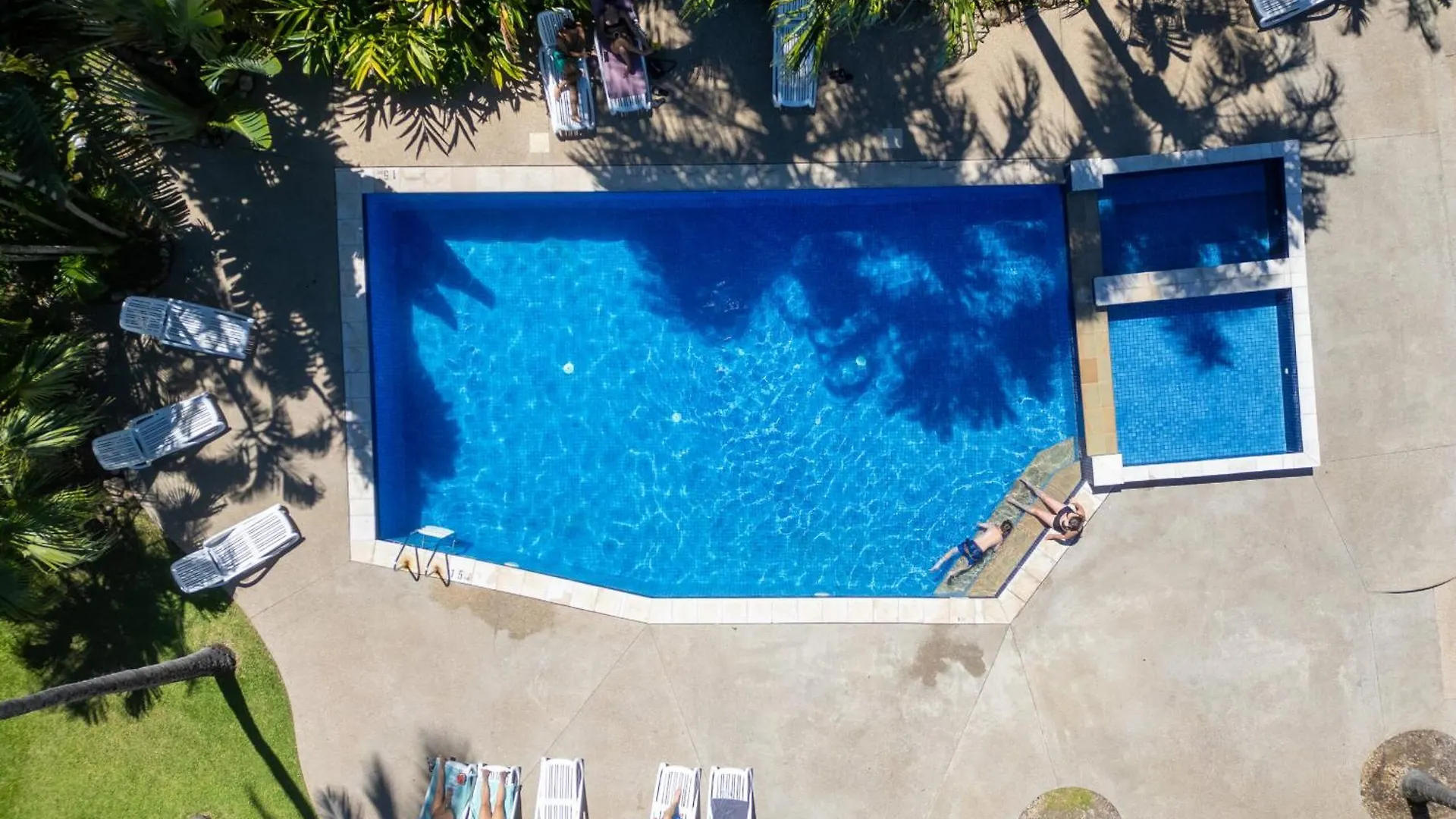 Tasman Holiday Parks - Airlie Beach contacts